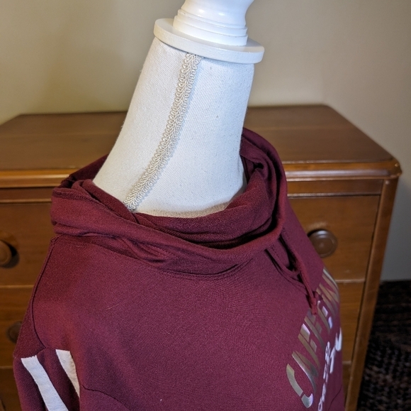 CAFFEINE & QUARANTINE ESTY Slouch Neck Sweatshirt SZ L - Picture 3 of 13